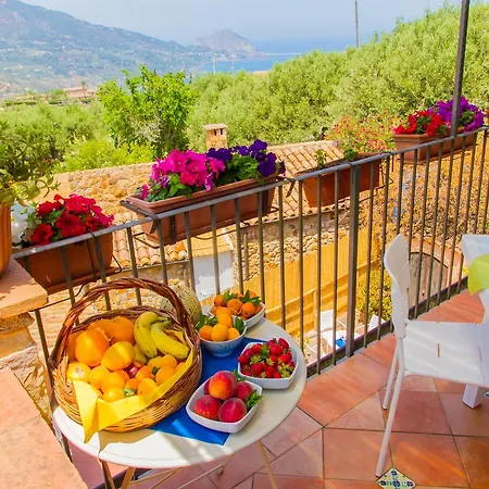 Kefa Holiday - Case Saponara * Cefalu